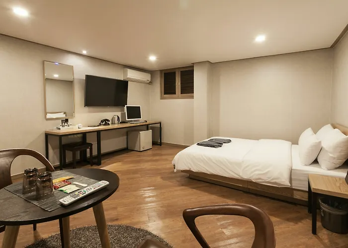 Hub Hotel